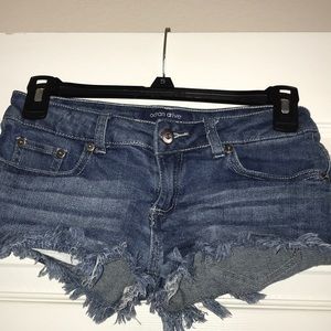 Shortie denim shorts